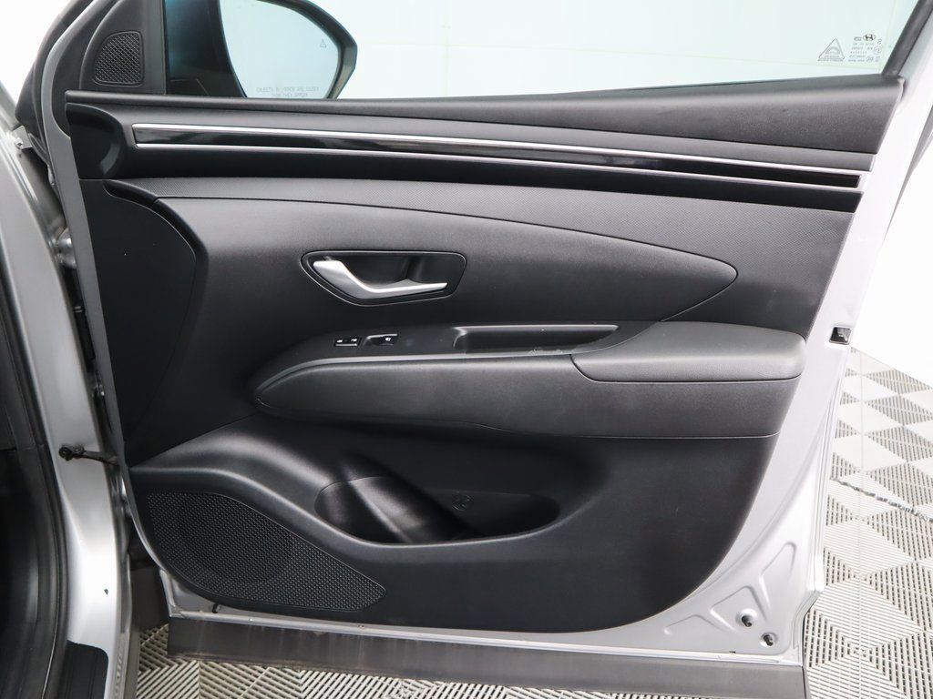 Used 2022 Hyundai Tucson SEL w/ Winter Package image 25