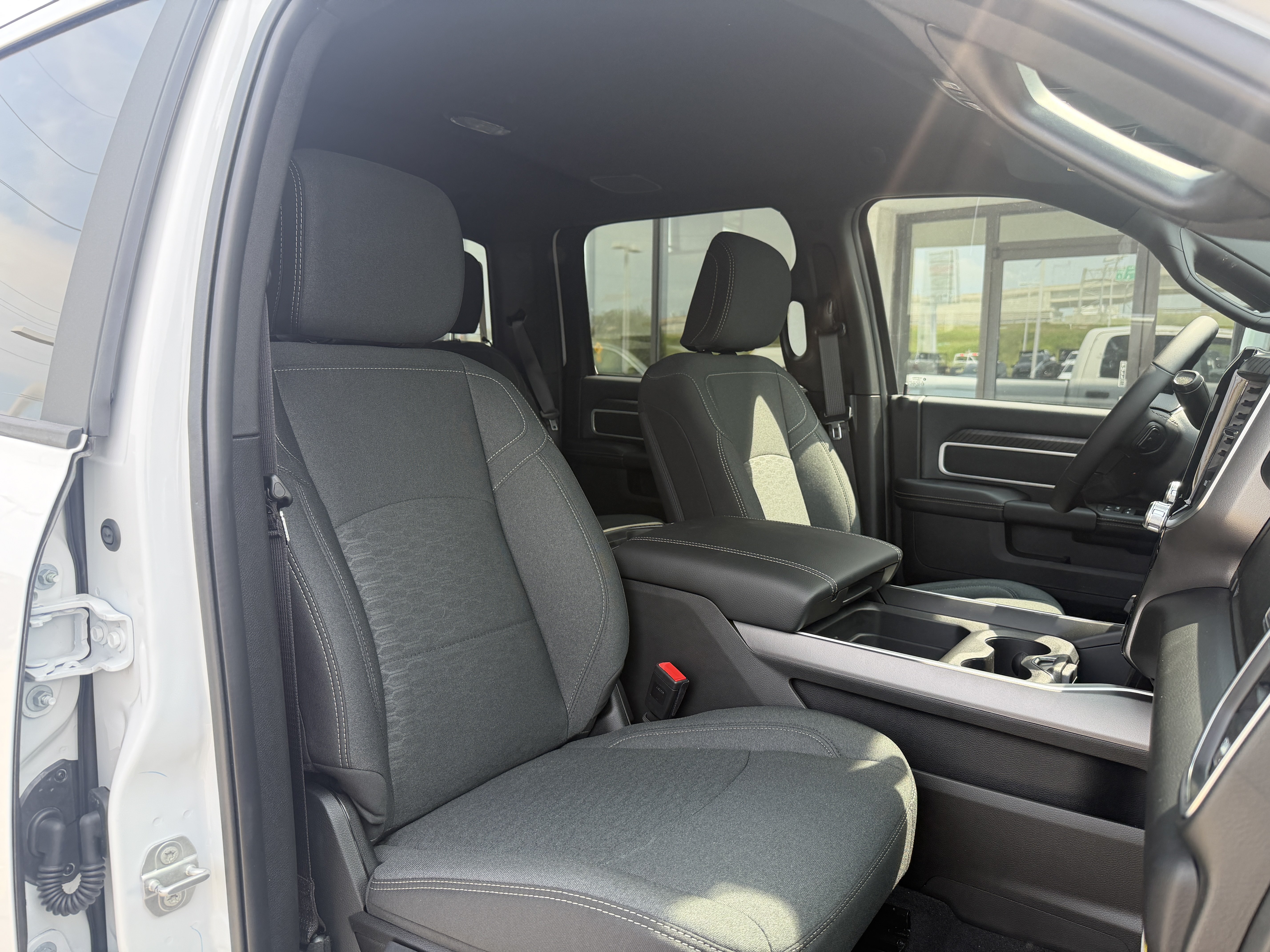 New 2026 RAM 2500 Big Horn AWD/4WD image 23