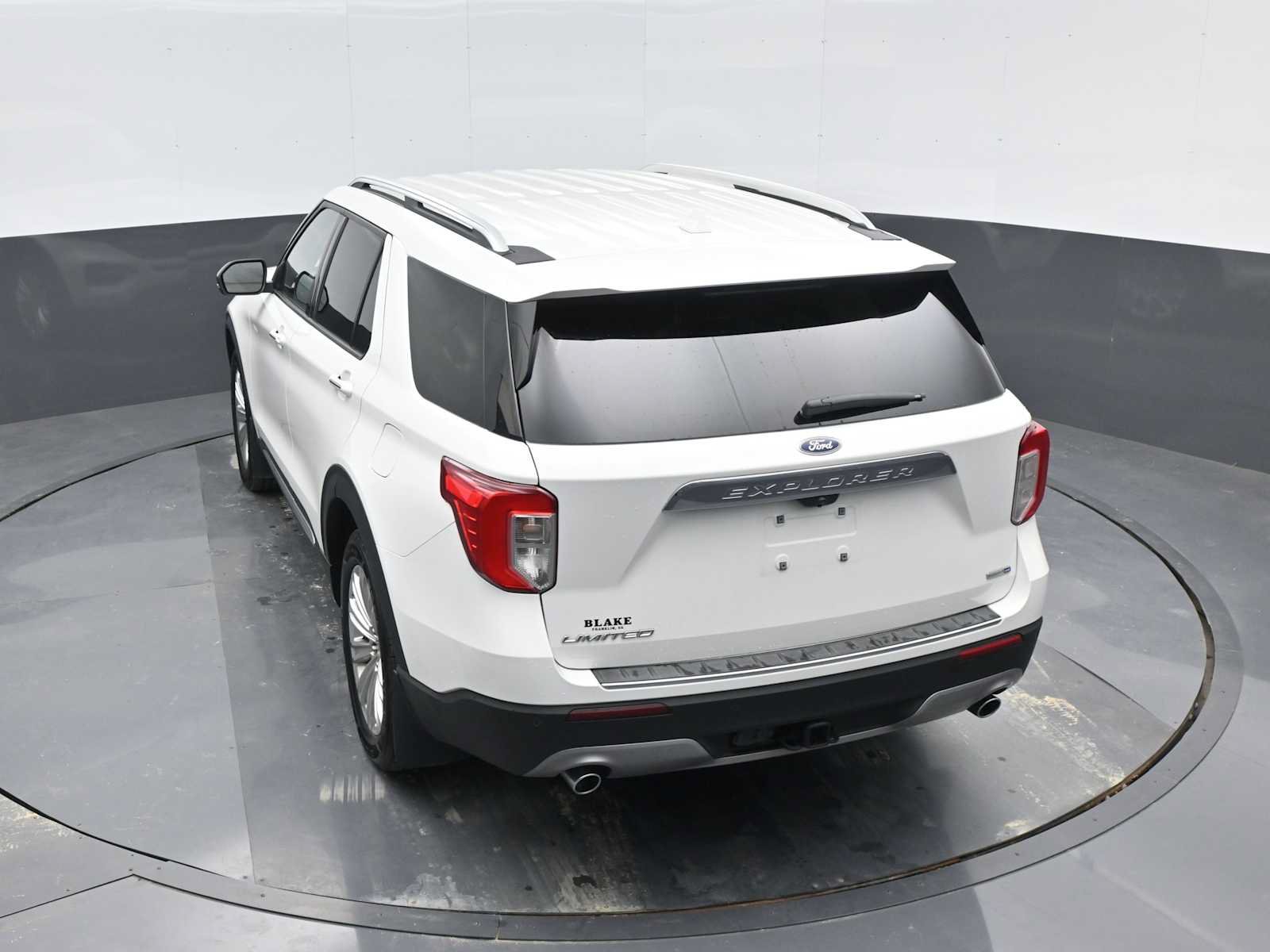 Used 2020 Ford Explorer Limited w/ Class III Trailer Tow Package AWD/4WD image 24