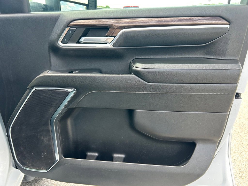 Used 2024 Chevrolet Silverado 2500 LT AWD/4WD image 12