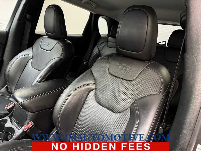 Used 2020 Jeep Cherokee Limited image 13