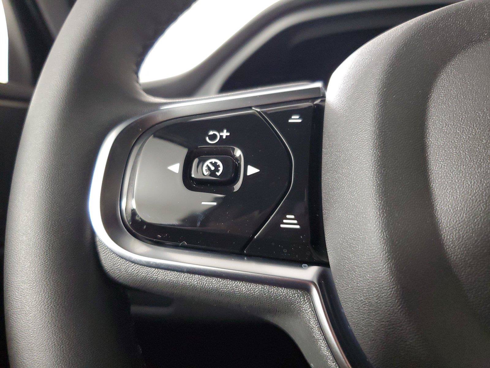 New 2026 Volvo XC60 B5 Plus w/ Climate Package AWD/4WD image 25