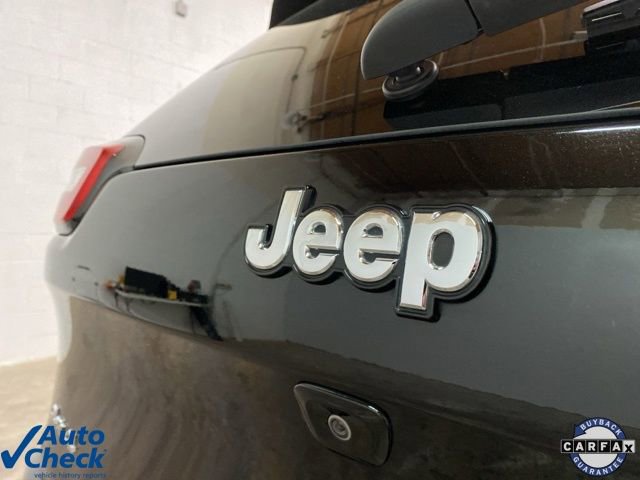 Used 2017 Jeep Cherokee Overland w/ Technology Group image 92