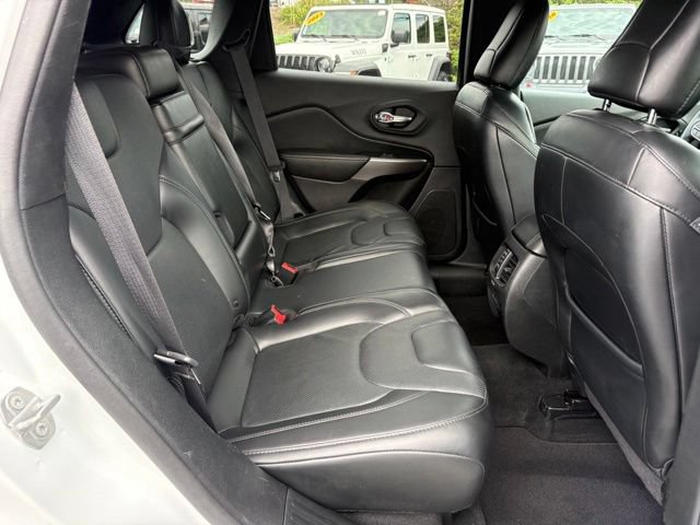 Used 2019 Jeep Cherokee Limited FWD image 19