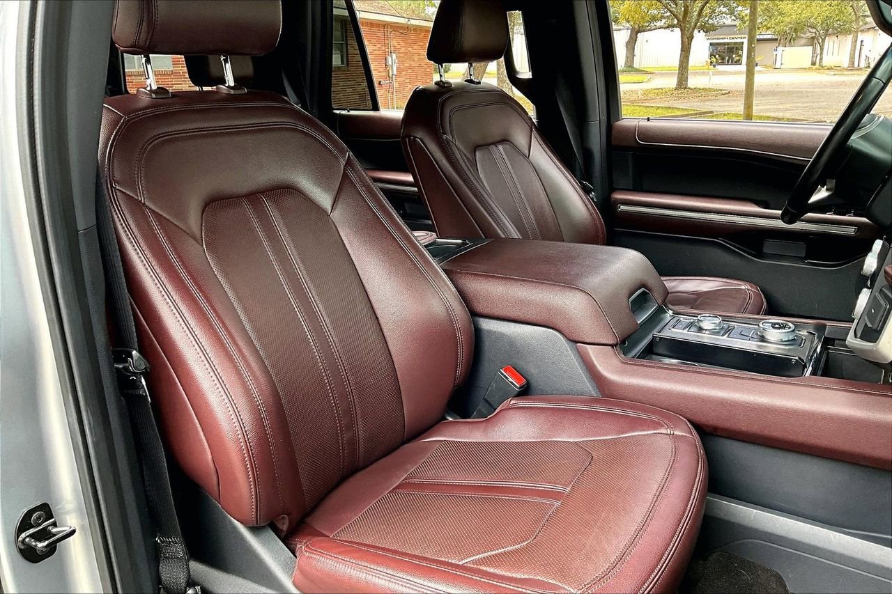 Used 2023 Ford Expedition Limited image 26