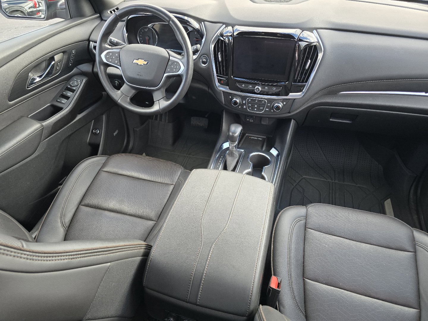 Used 2022 Chevrolet Traverse High Country image 39