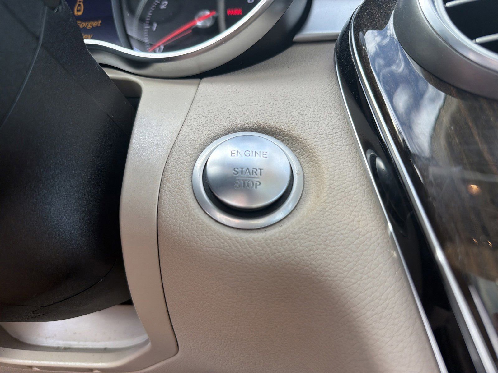 Used 2018 Mercedes-Benz C 300 Sedan image 31