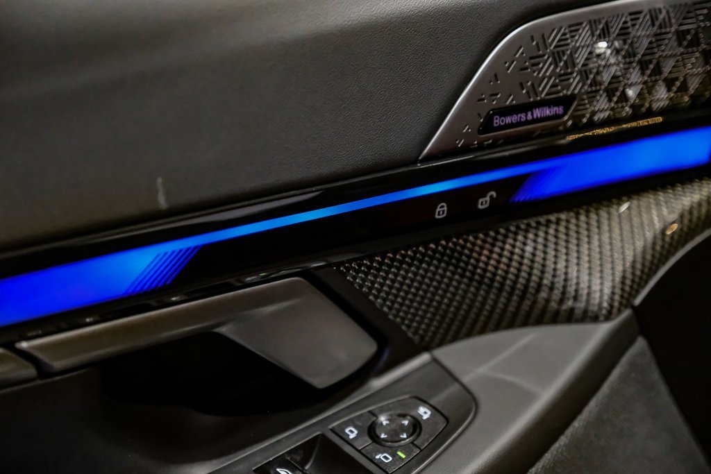 Used 2025 BMW M5 w/ Carbon Package image 46