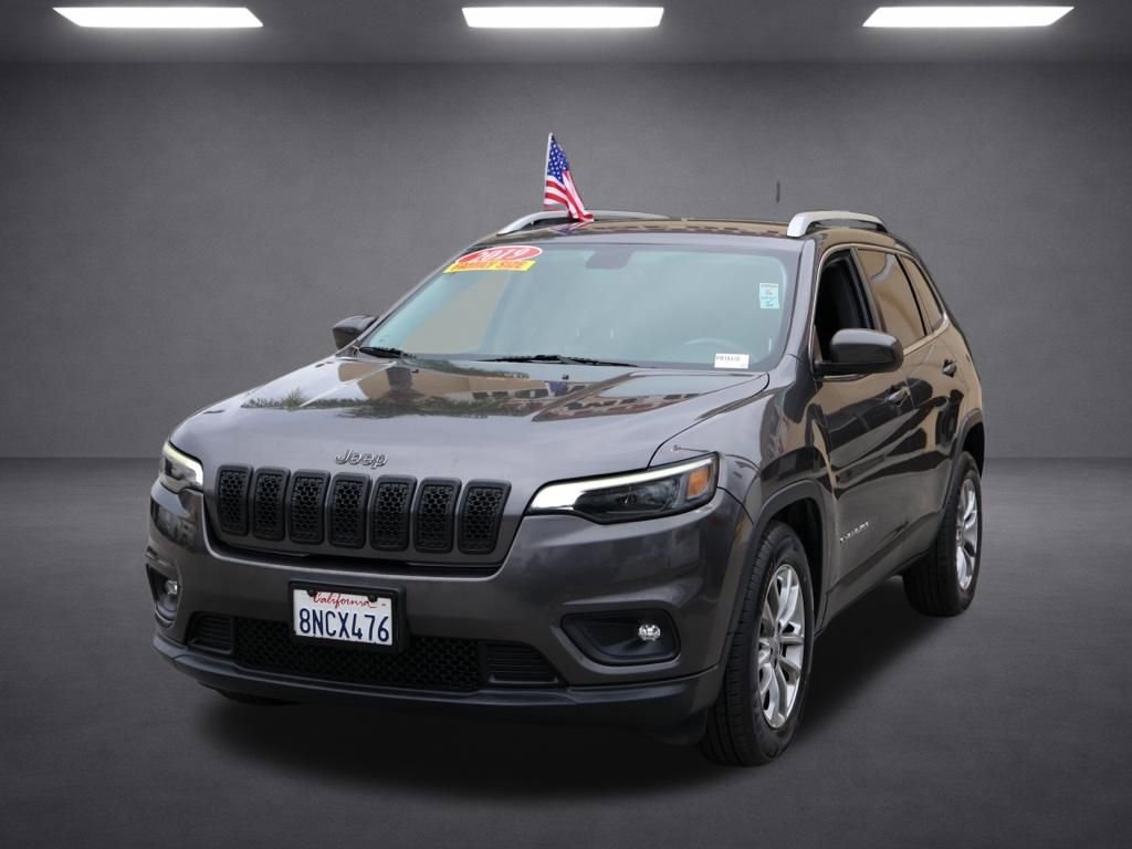 Used 2019 Jeep Cherokee Latitude Plus image 8
