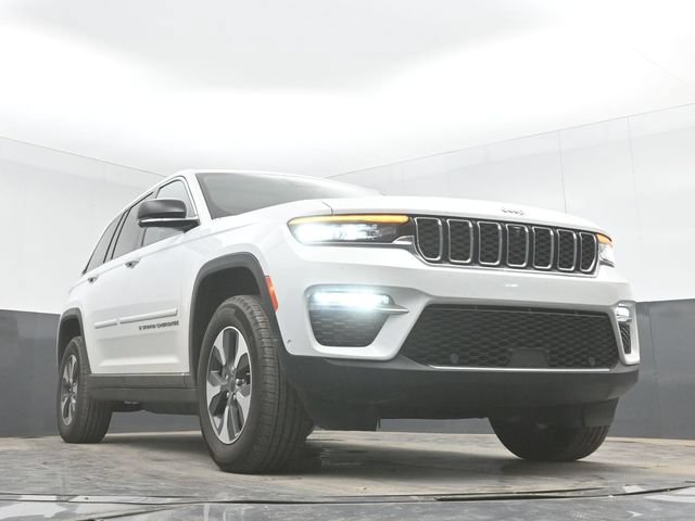 Used 2022 Jeep Grand Cherokee Limited 4xe w/ Luxury Tech Group II AWD/4WD image 27