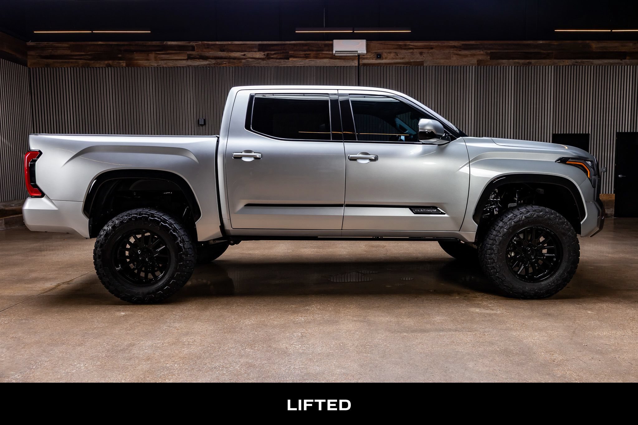 Used 2022 Toyota Tundra Platinum AWD/4WD image 10