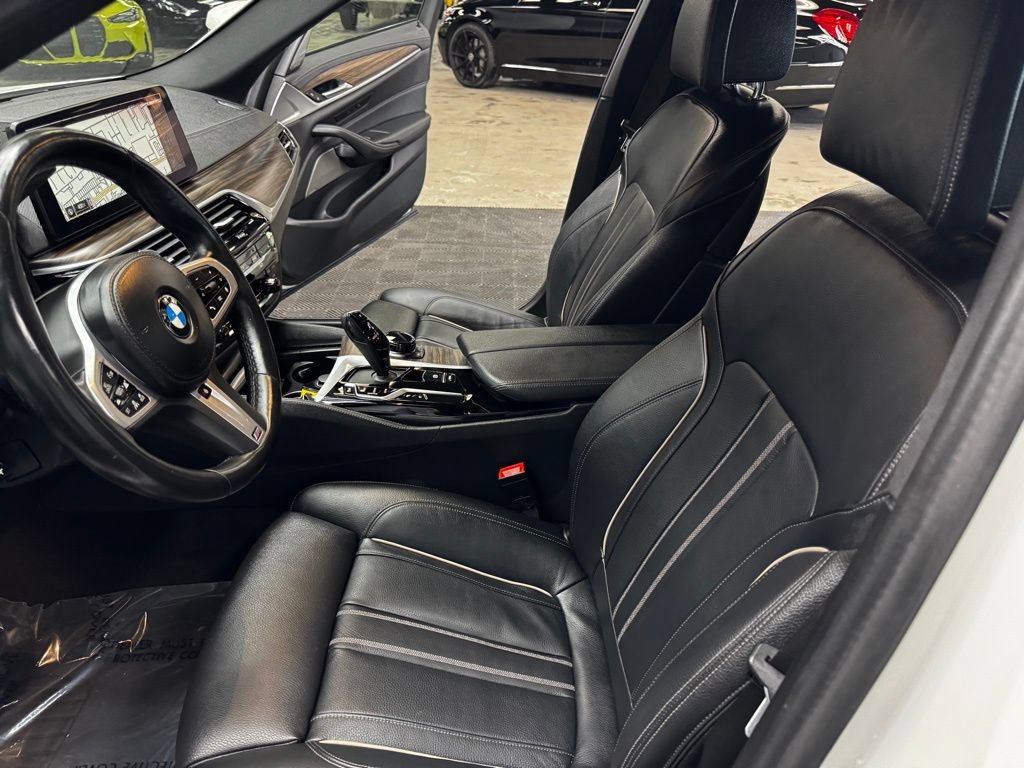 Used 2023 BMW M550i xDrive w/ Executive Package AWD/4WD image 34