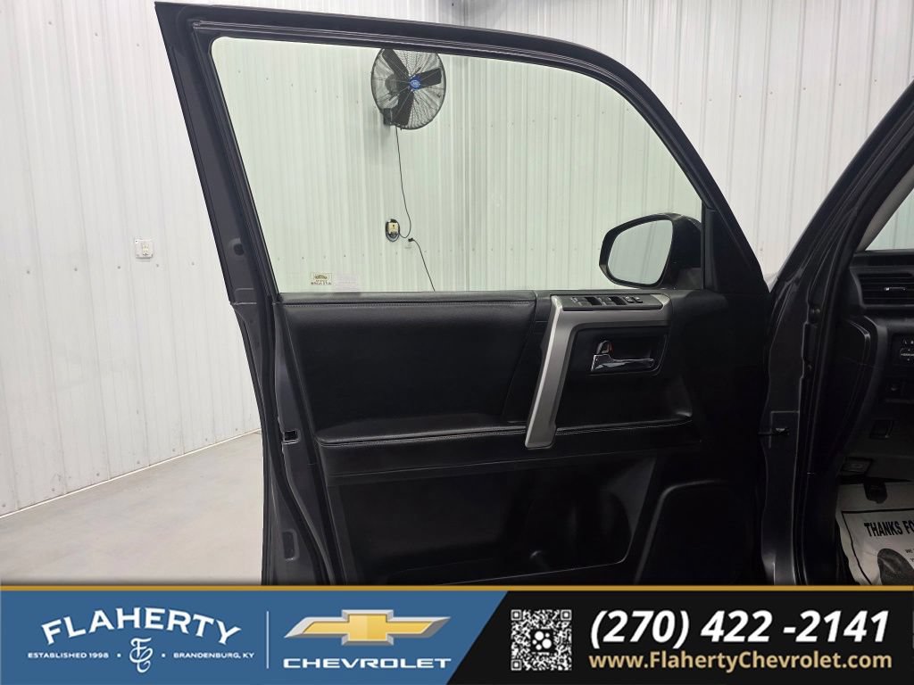 Used 2015 Toyota 4Runner SR5 Premium AWD/4WD image 8