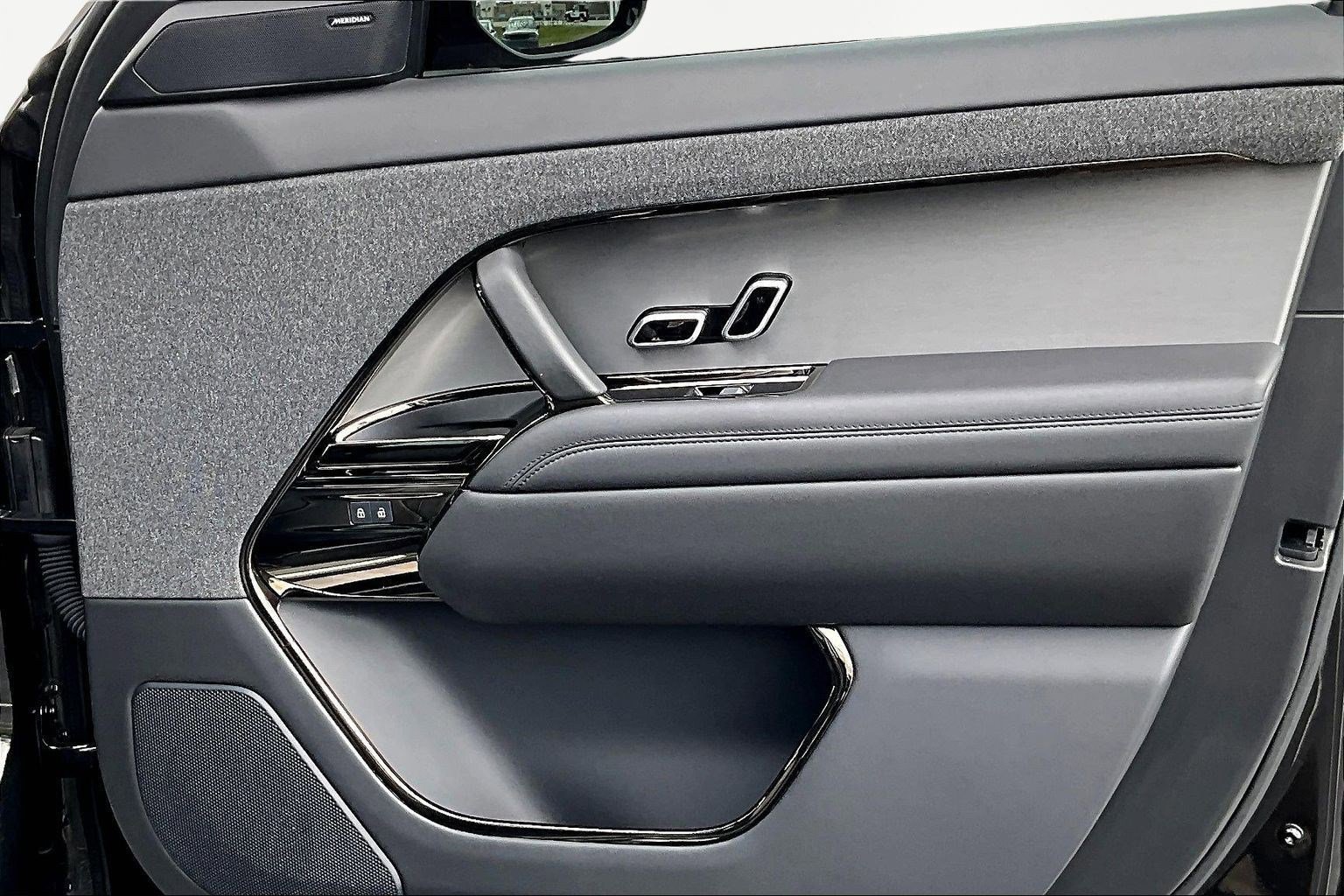 Used 2024 Land Rover Range Rover Sport SE image 29