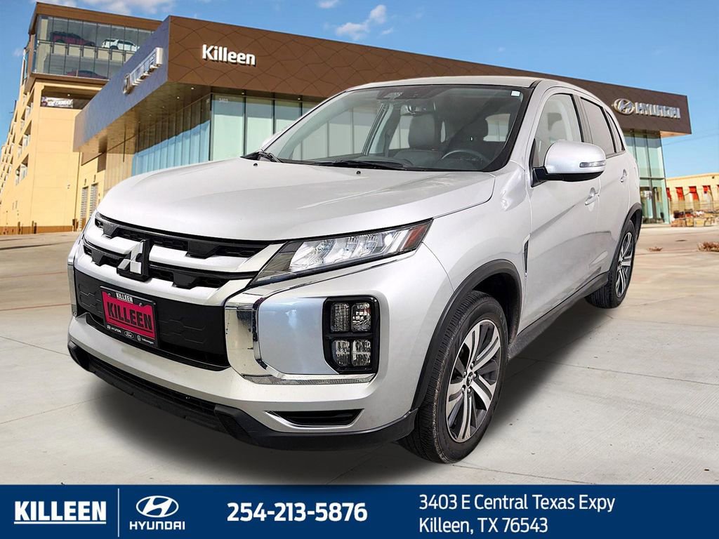 Used 2023 Mitsubishi Outlander Sport SE image 3