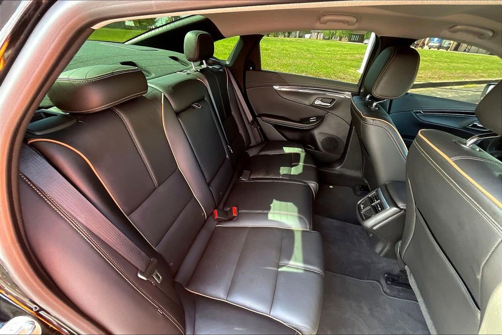 Used 2018 Chevrolet Impala Premier FWD image 11