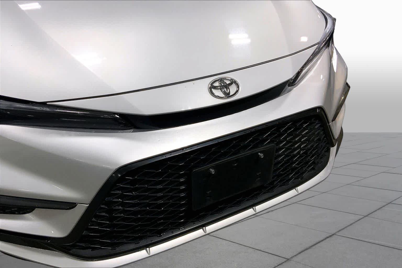 Used 2023 Toyota Corolla SE FWD image 30