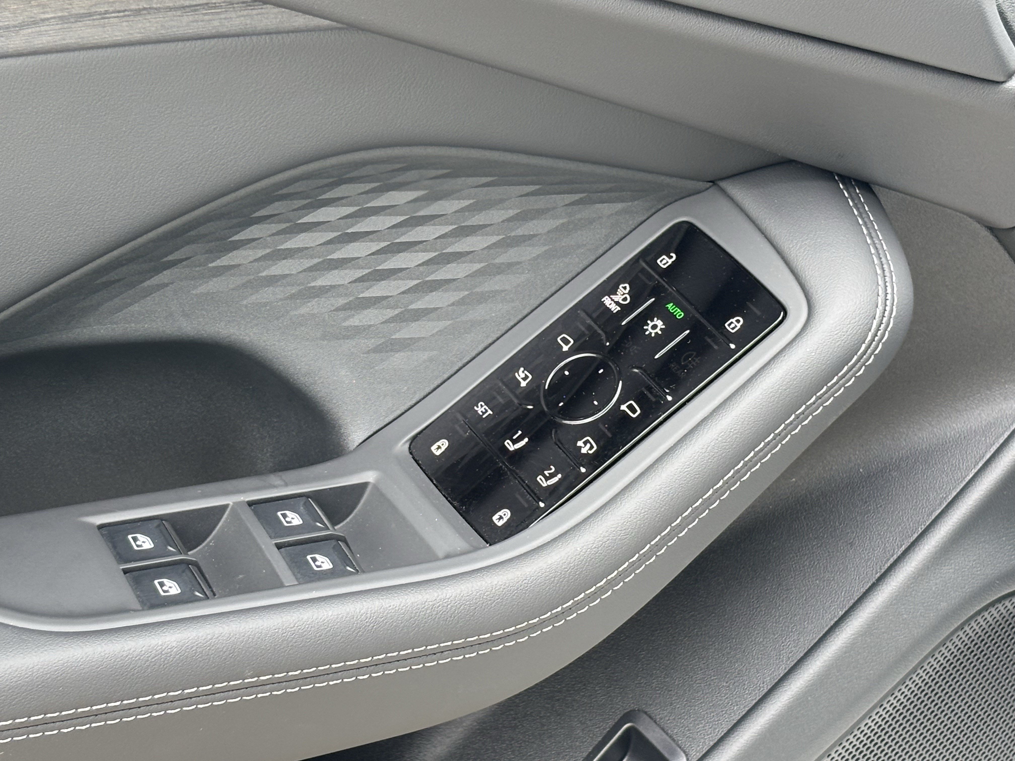 Certified 2026 Audi A6 Prestige AWD/4WD image 15