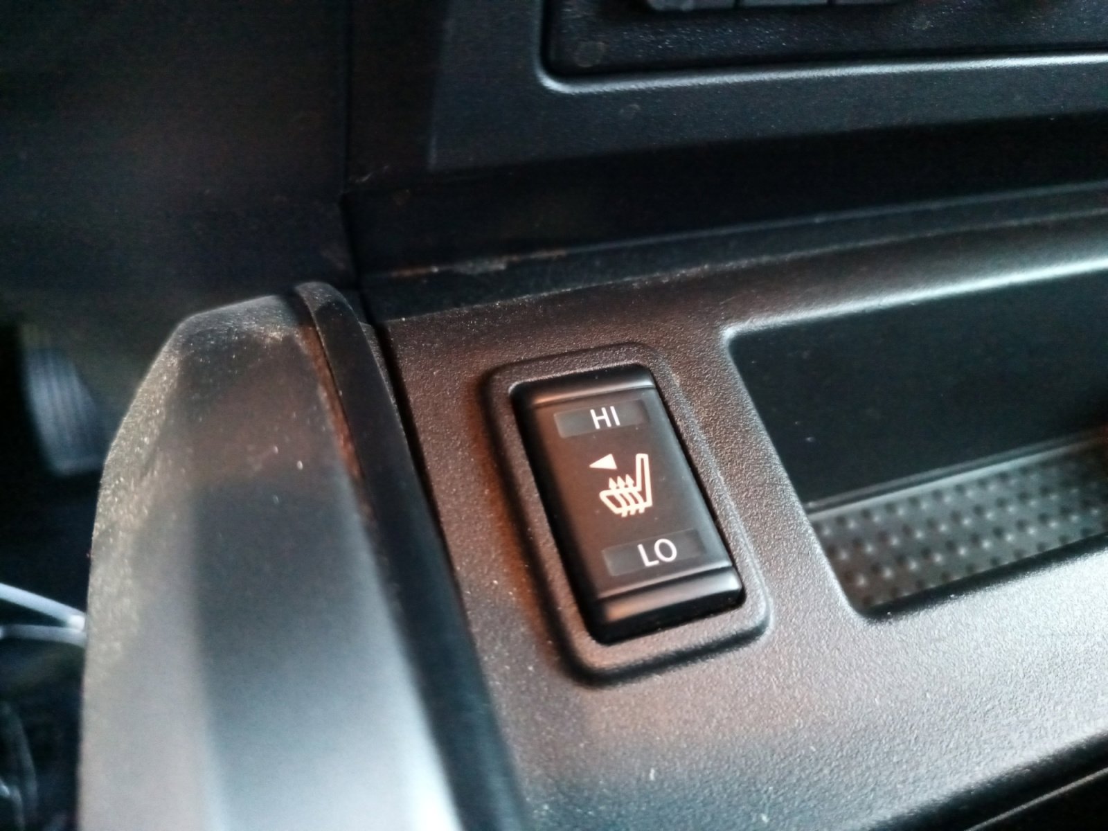 Used 2023 Nissan Titan SV w/ SV Convenience Package image 21