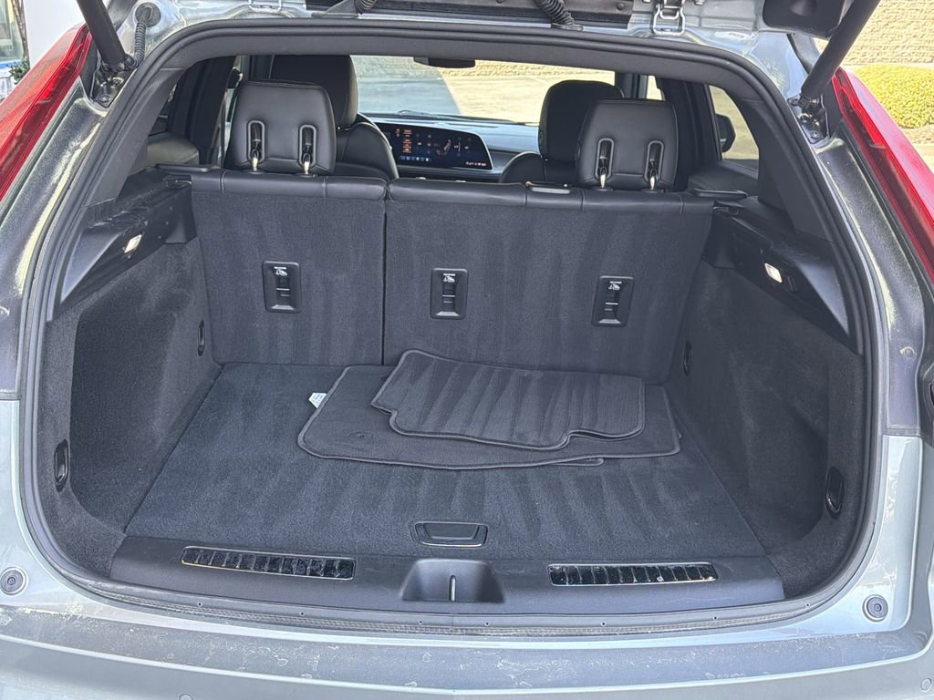 Certified 2025 Cadillac XT4 Premium Luxury image 22
