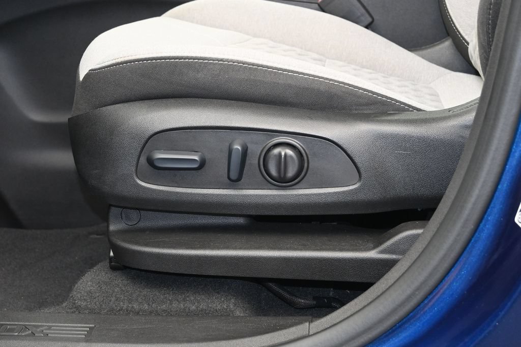 Used 2023 Chevrolet Equinox LS w/ LS Convenience Package FWD image 19