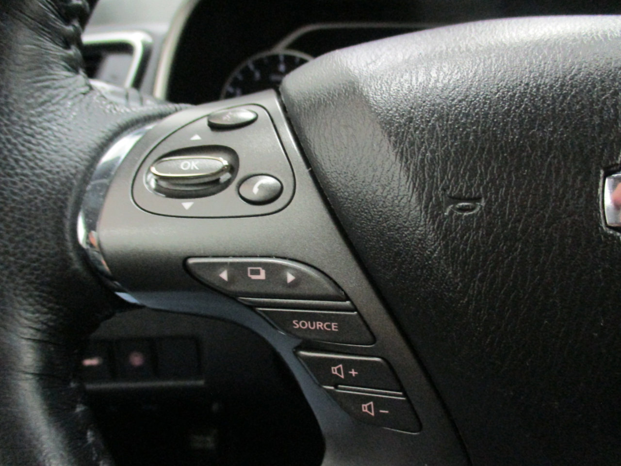 Used 2020 Nissan Murano SL image 27