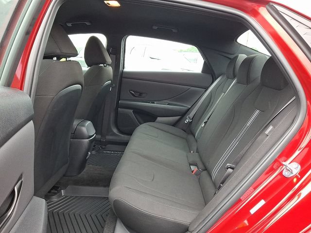 Certified 2025 Hyundai Elantra Sport FWD image 10
