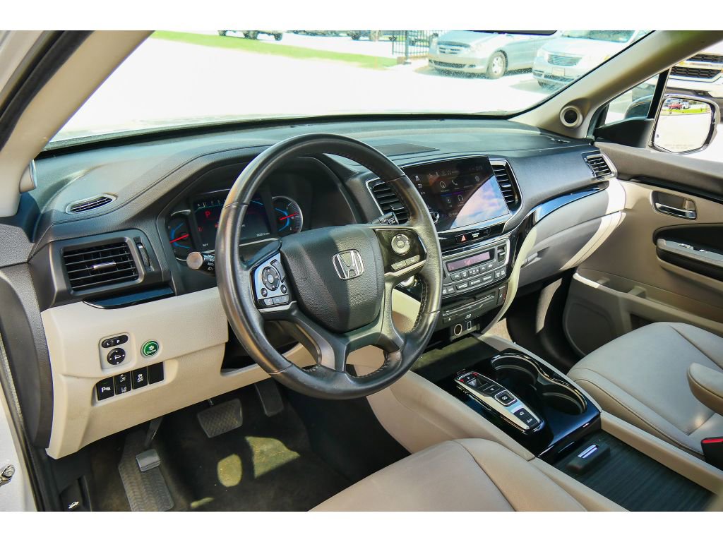 Used 2022 Honda Pilot Touring image 12
