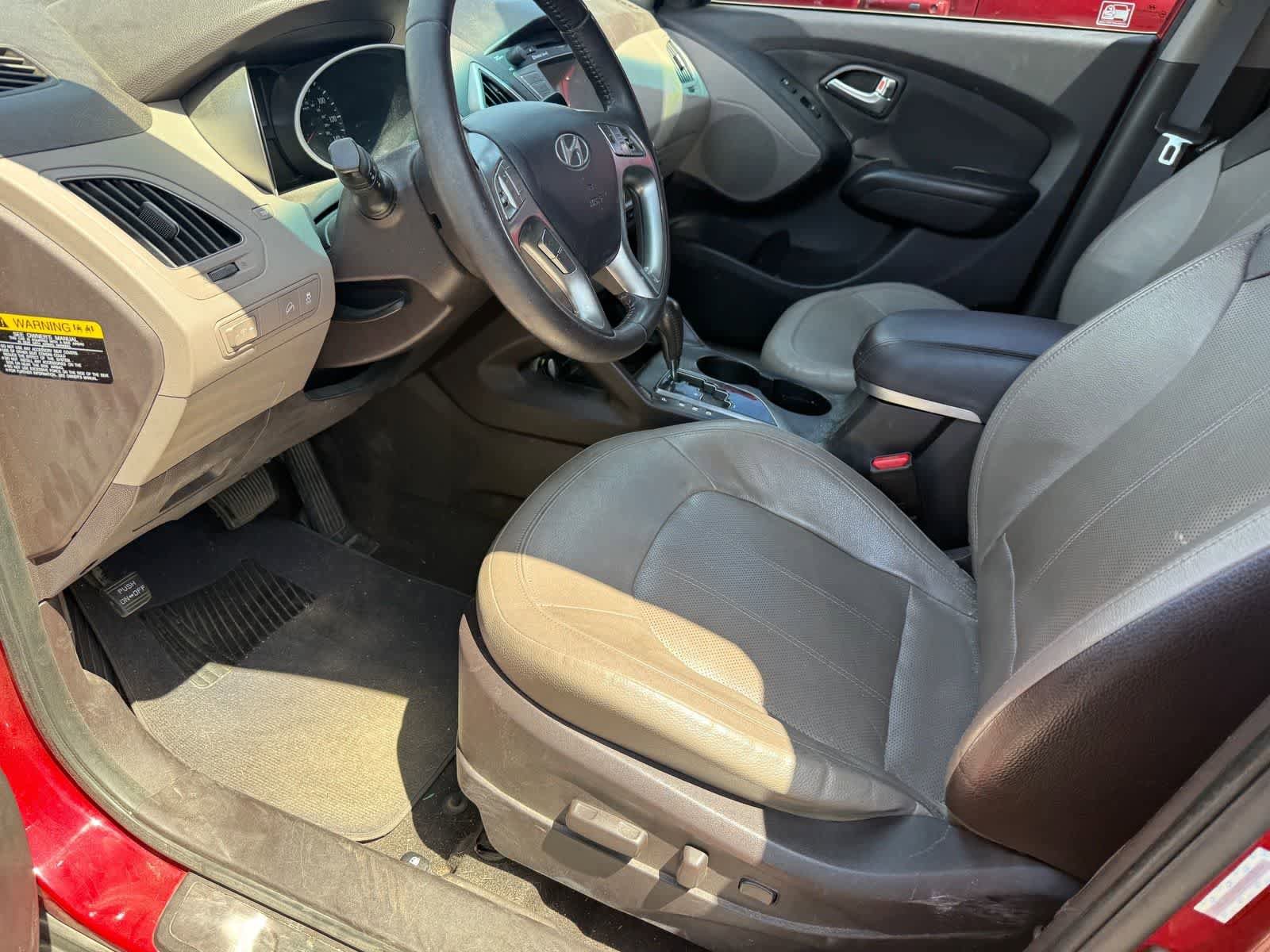Used 2012 Hyundai Tucson Limited w/ Premium Pkg FWD image 16