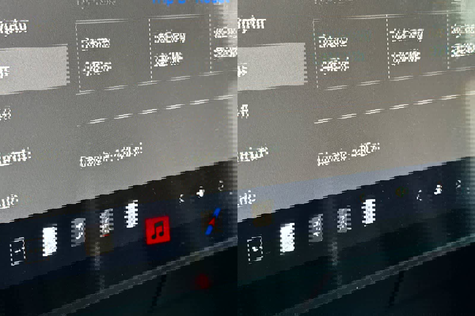 Used 2024 Tesla Cybertruck AWD Crew Cab image 24