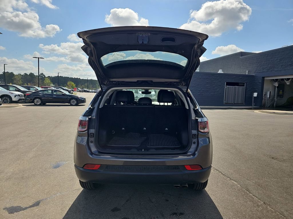 Used 2021 Jeep Compass Latitude image 16