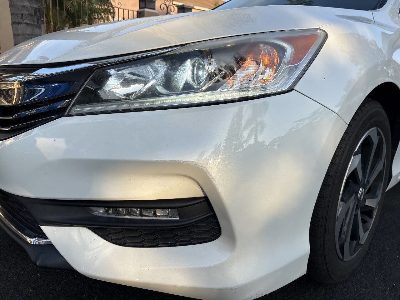 Used 2017 Honda Accord EX image 12
