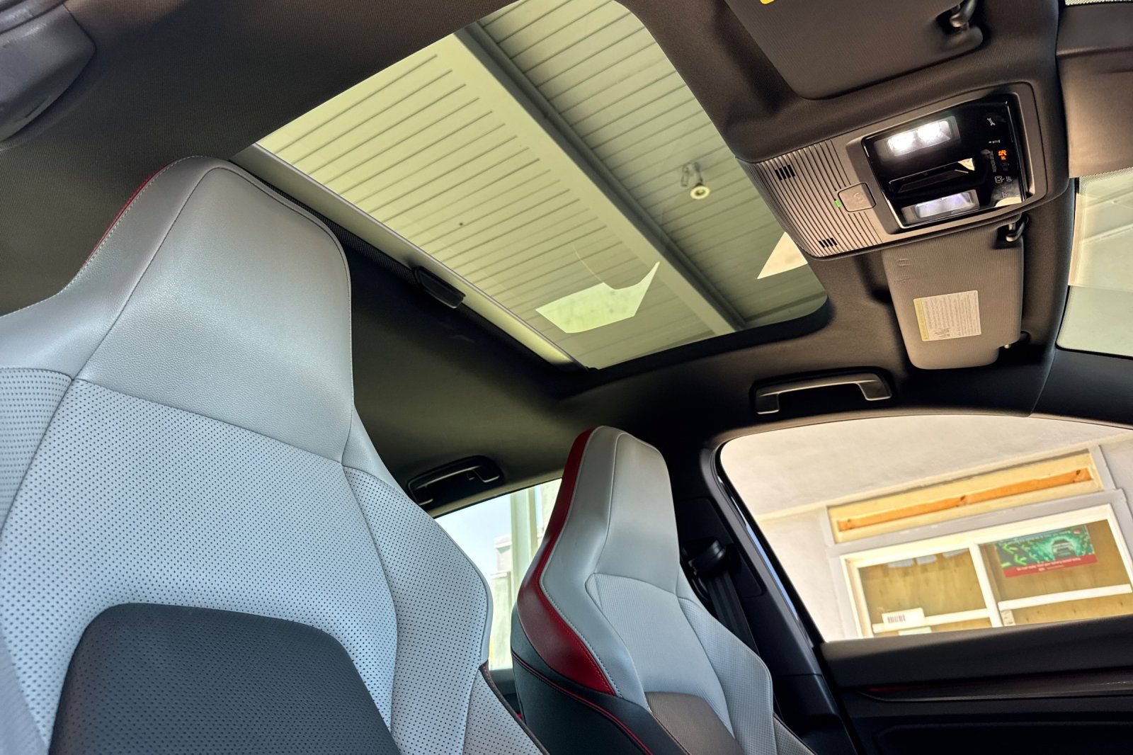 Used 2022 Volkswagen GTI Autobahn FWD image 13