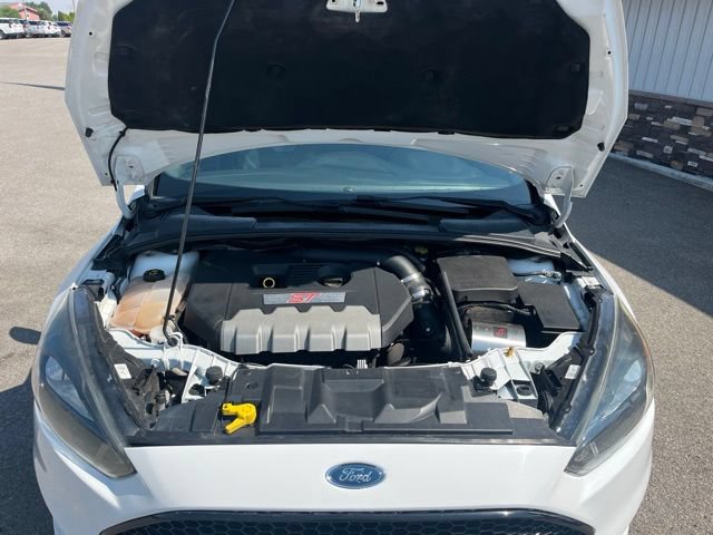 Used 2016 Ford Focus ST FWD image 25