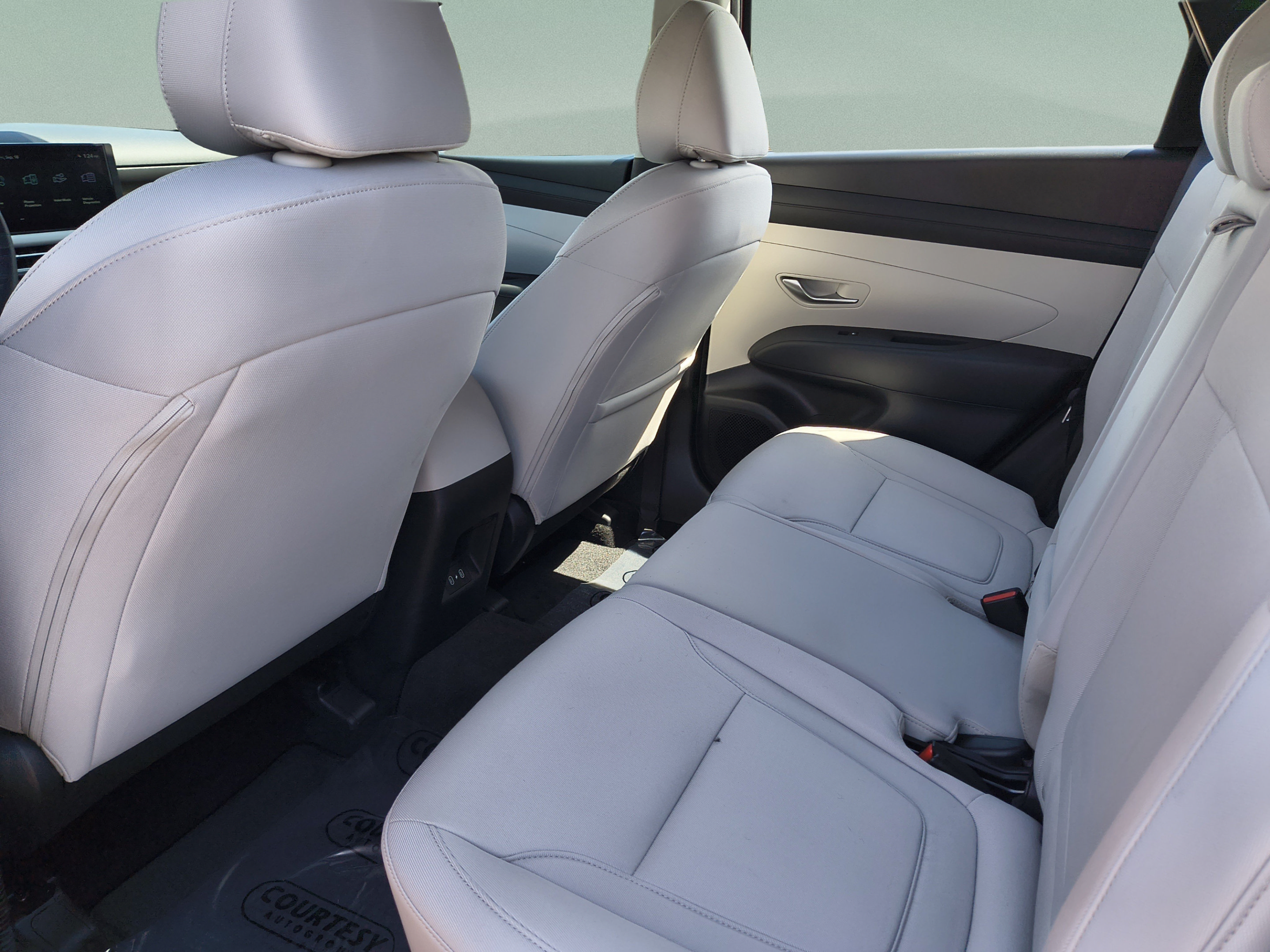 New 2026 Hyundai Tucson SE FWD image 15