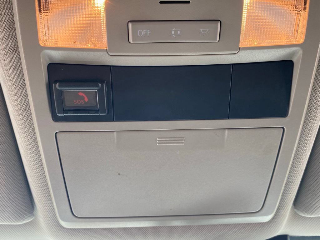 Used 2020 Toyota Tacoma SR5 RWD image 25