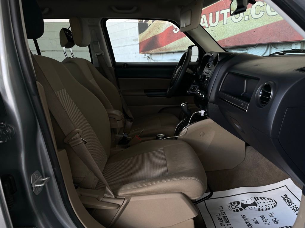 Used 2016 Jeep Patriot Sport w/ Power Value Group image 18
