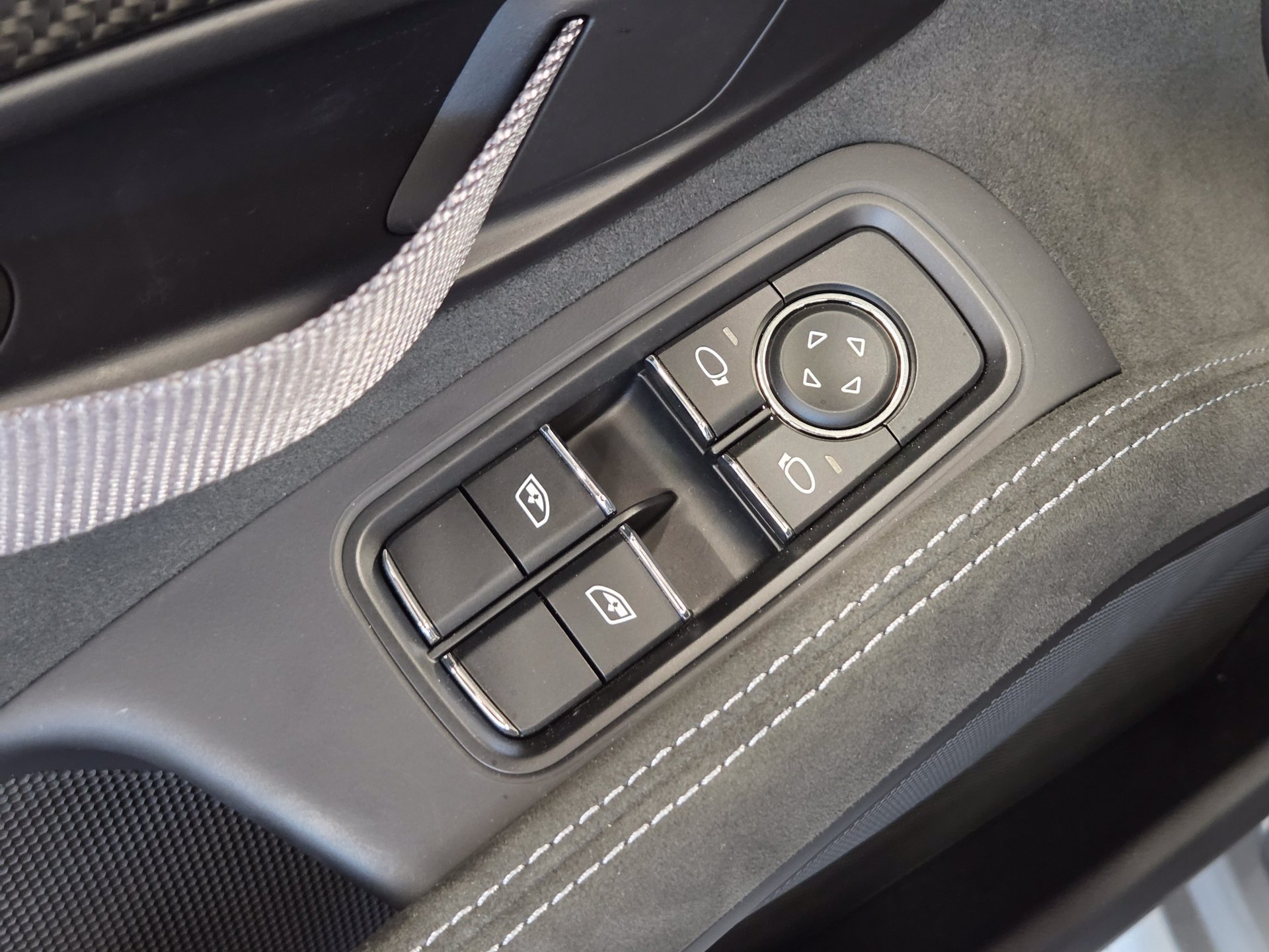 Certified 2023 Porsche 718 Cayman GT4 RS RWD image 13