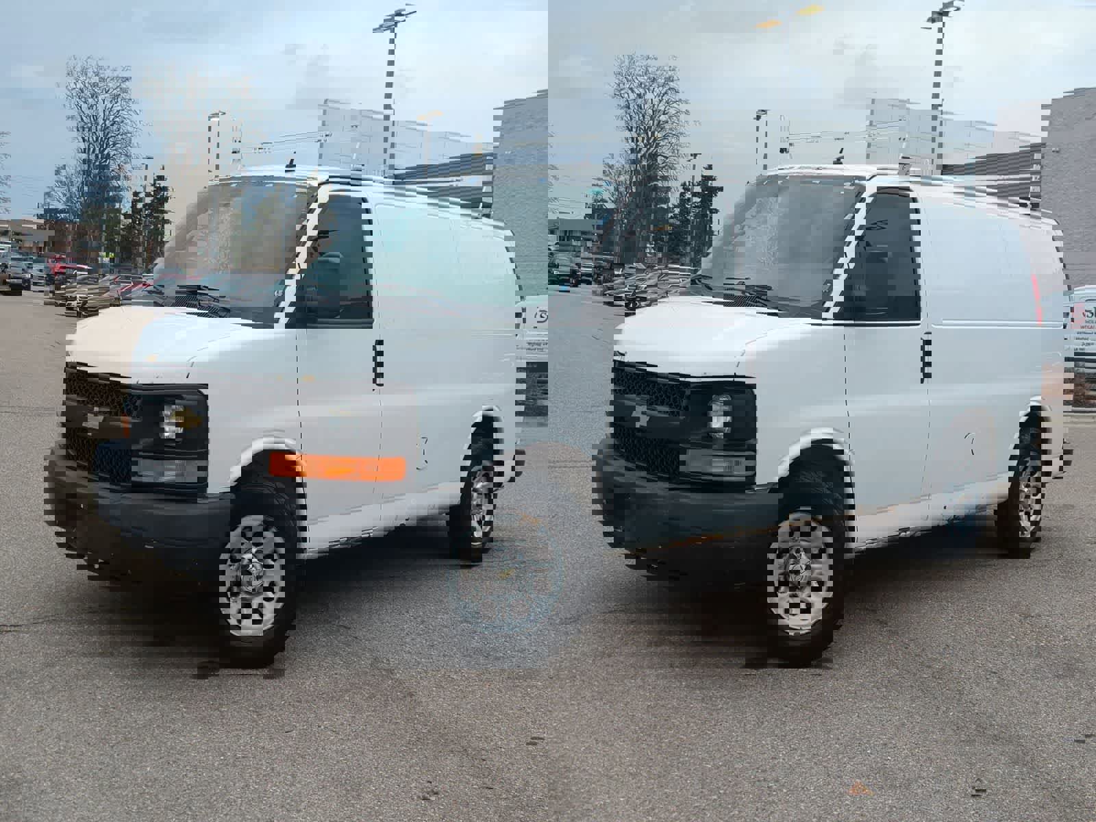 Used 2013 Chevrolet Express 1500 image 1