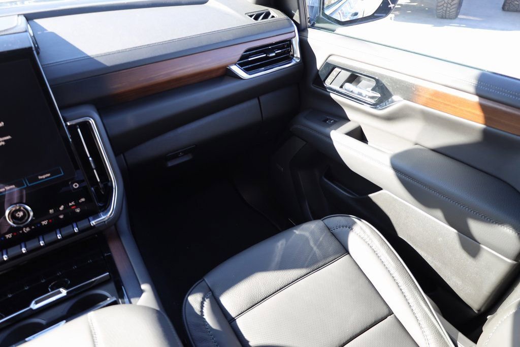 New 2026 GMC Yukon Denali w/ Denali Reserve Package image 22
