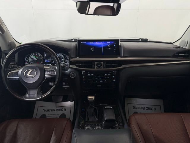 Used 2021 Lexus LX 570 4WD w/ 3rd Row & Luxury Pkg image 24