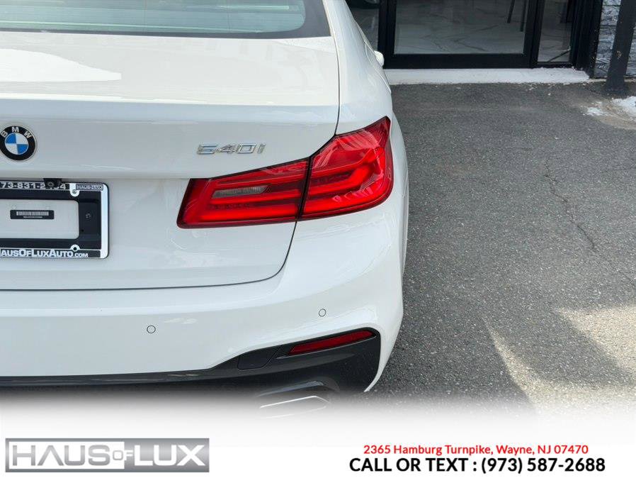 Used 2020 BMW 540i xDrive w/ M Sport Package AWD/4WD image 25