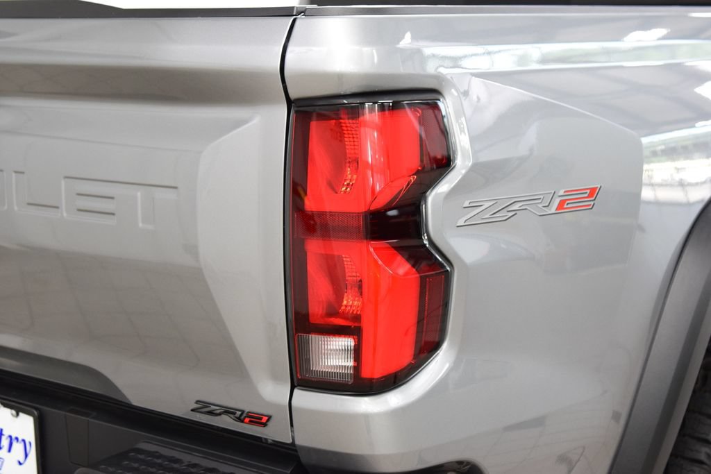 New 2026 Chevrolet Colorado ZR2 w/ Technology Package AWD/4WD image 23