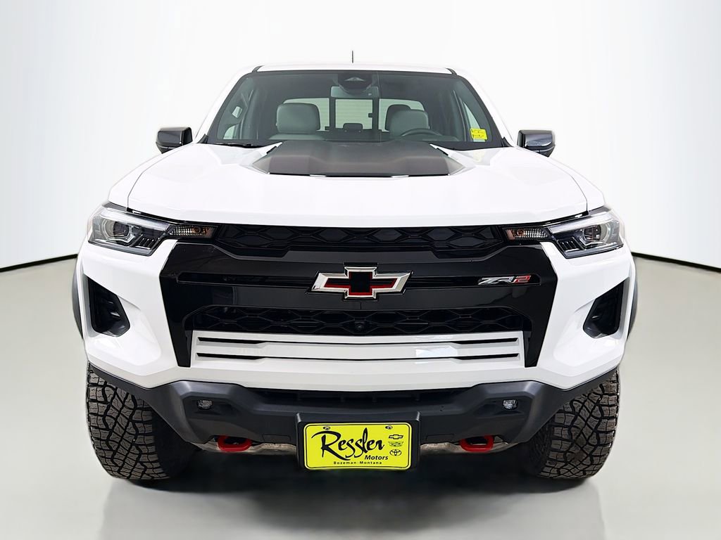 Used 2025 Chevrolet Colorado ZR2 w/ Technology Package AWD/4WD image 2