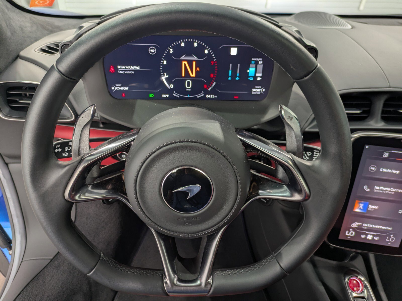 Used 2023 McLaren Artura image 9