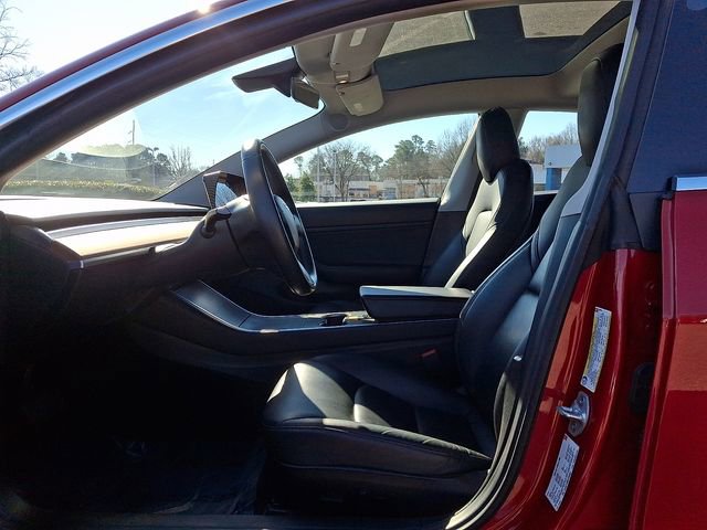 Used 2018 Tesla Model 3 Long Range image 15