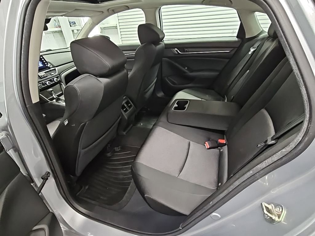 Used 2020 Honda Accord EX image 31