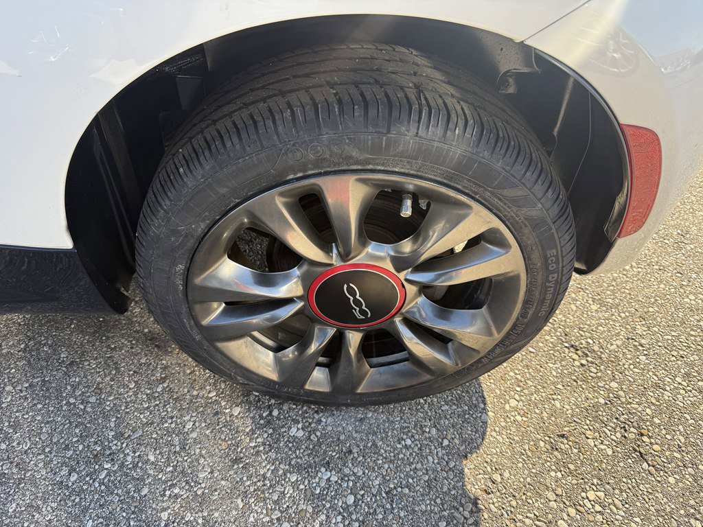 Used 2017 FIAT 500 Pop w/ Sport Black Trim Package image 5