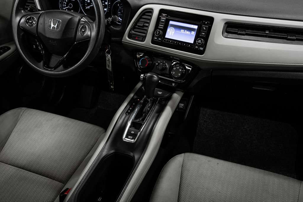 Used 2016 Honda HR-V LX image 27