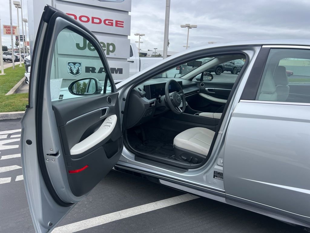 Used 2025 Hyundai Sonata SEL image 19